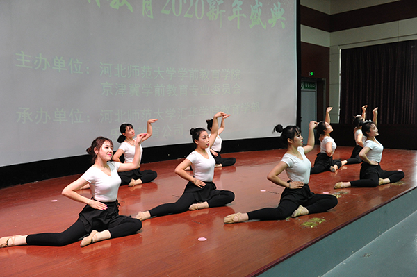 節目舞蹈22小.jpg